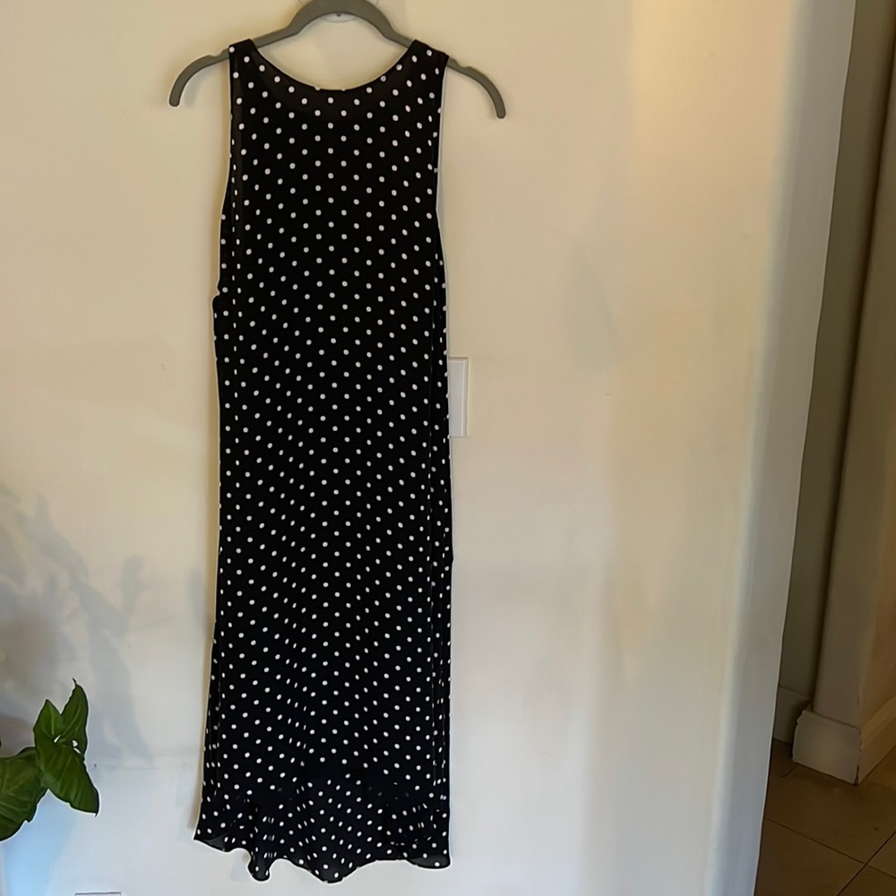 - Gorgeous Theory dress in black with white polka dots. Great condition. Sz 12